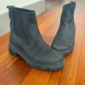 Timberland Courmayeur Valley Chelsea Boot size 6.5